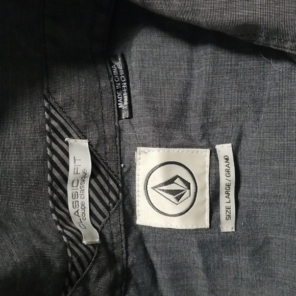 4 men tops Volcom and Billabong - Picture 4 of 16